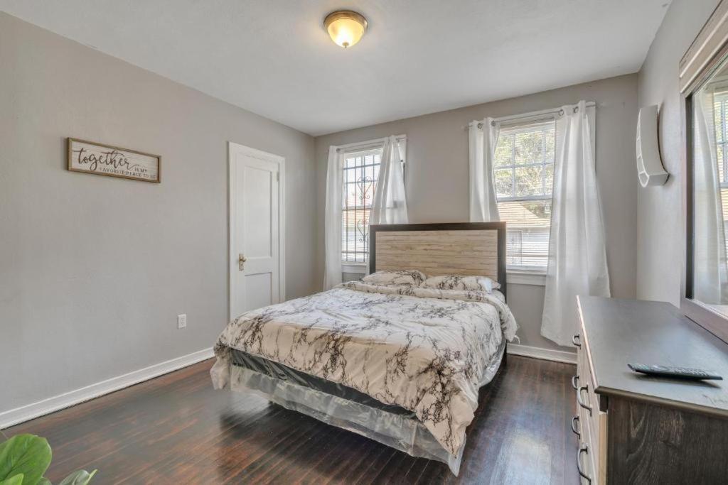 Comfy Pet Friendly Home In Jacksonville Mins To Downtown'S מראה חיצוני תמונה